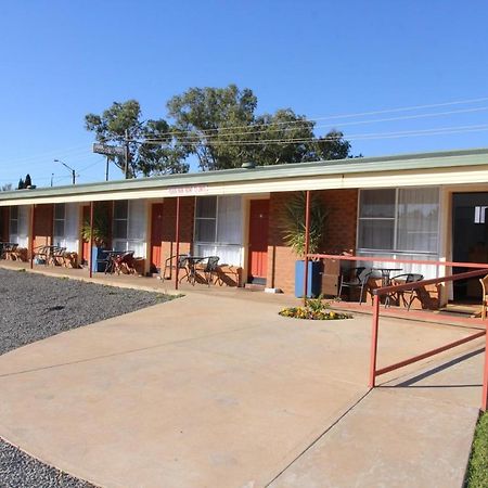 Cross Roads Motel Cobar Zewnętrze zdjęcie